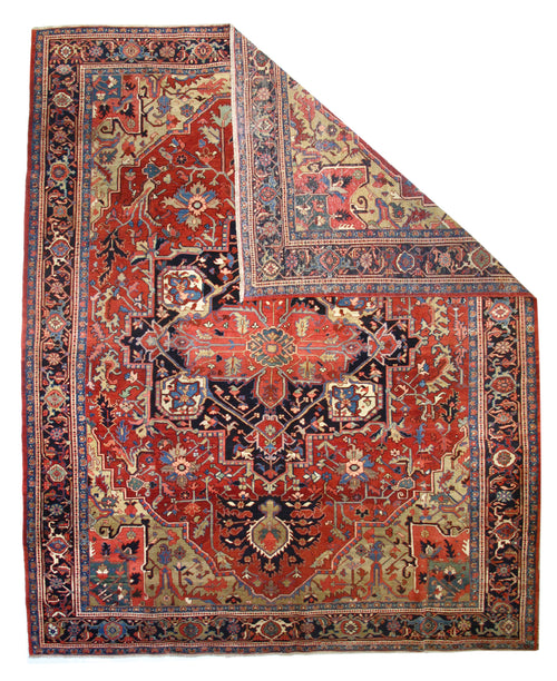 Fine Antique Persian Heriz Serapi