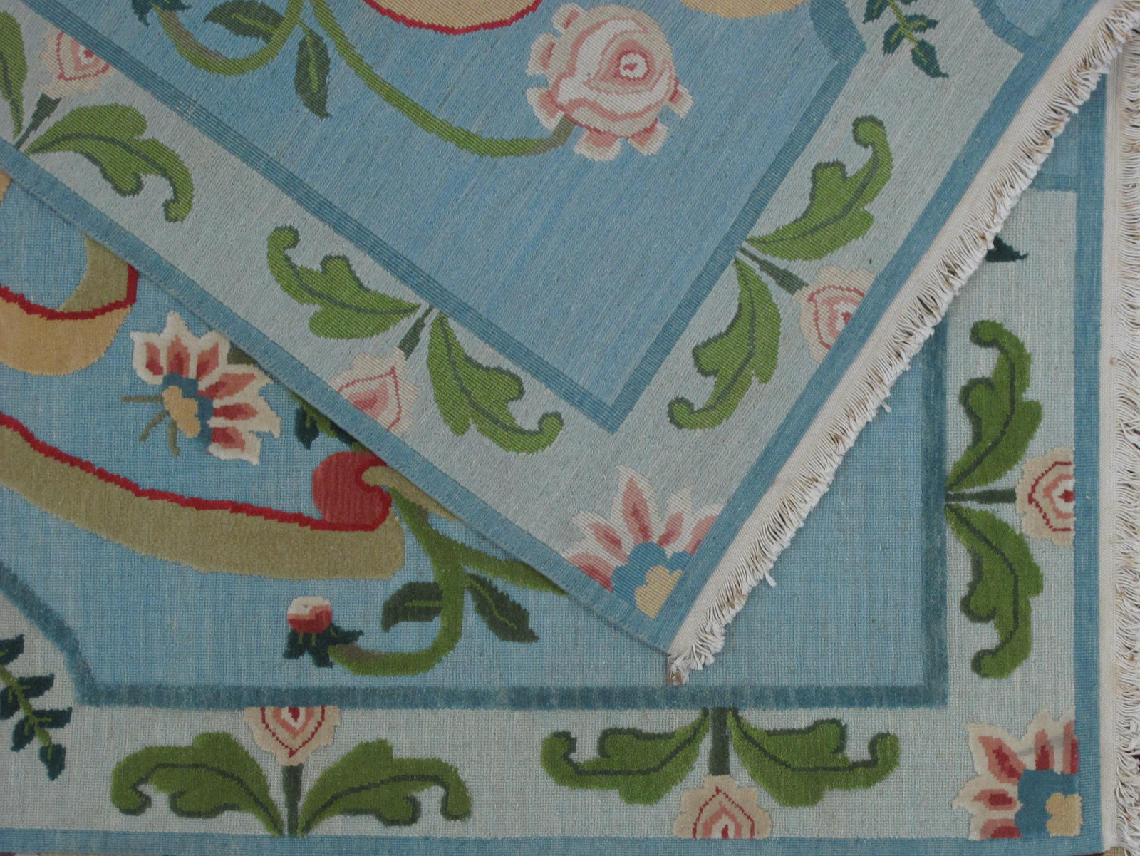 Soumak Design Hand Woven Wool Rug - 6' X 9'