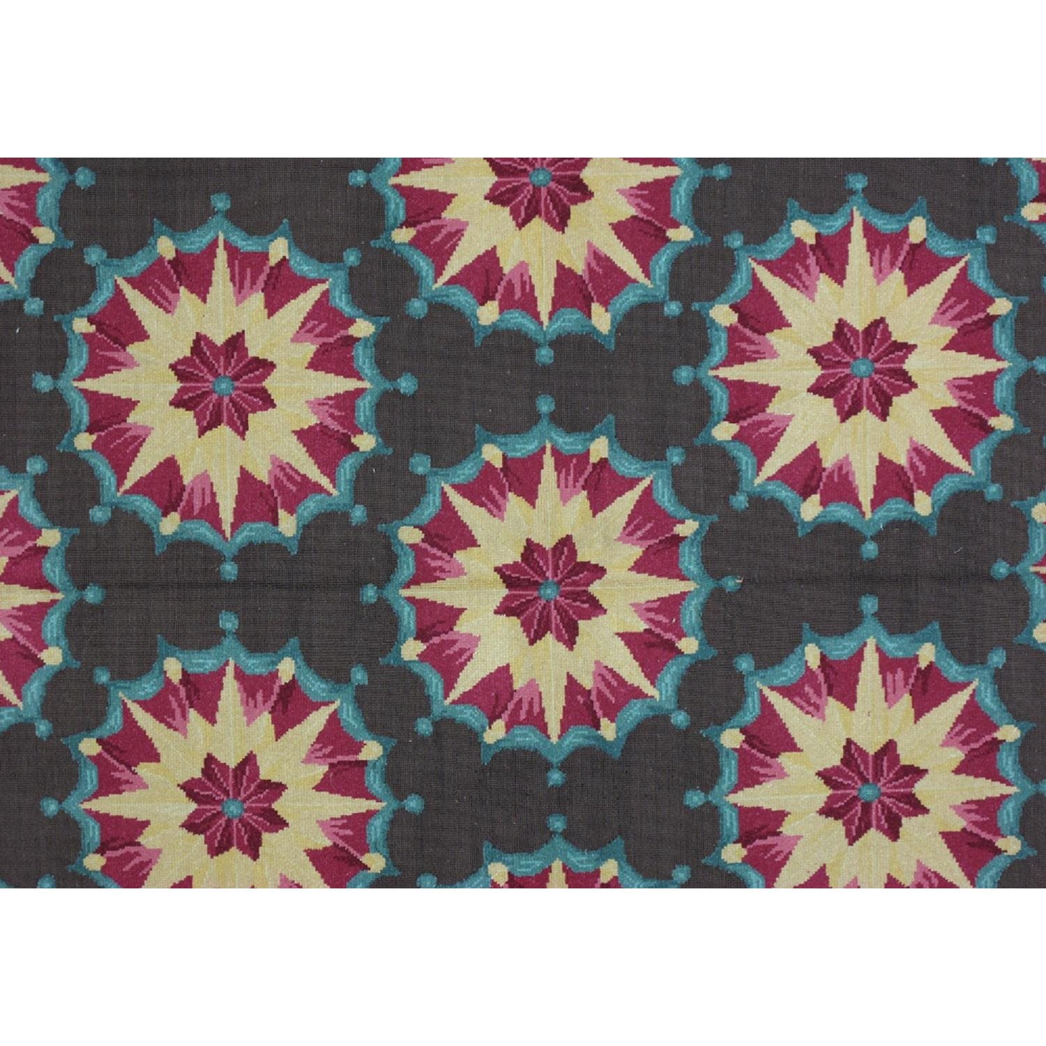 Soumak Design Hand Woven Wool Rug - 6' X 9'