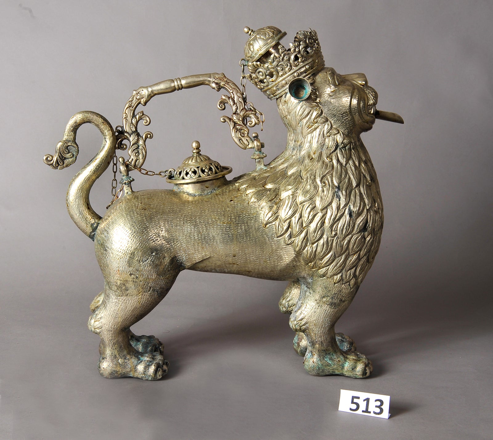Silver Lion Spanish Colonine