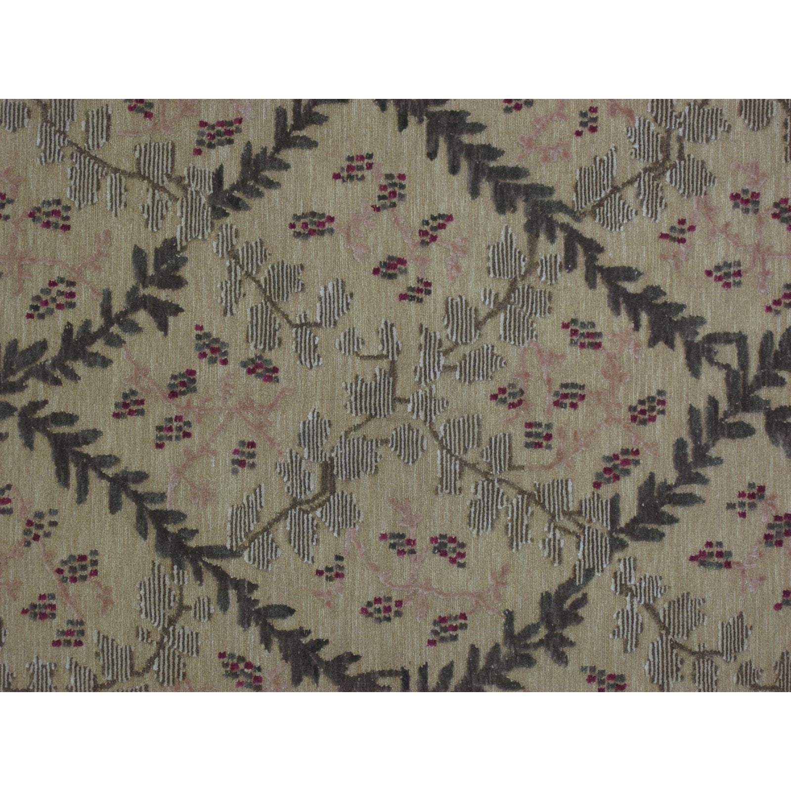 Soumak Design Hand Woven Wool Rug - 6' X 9'