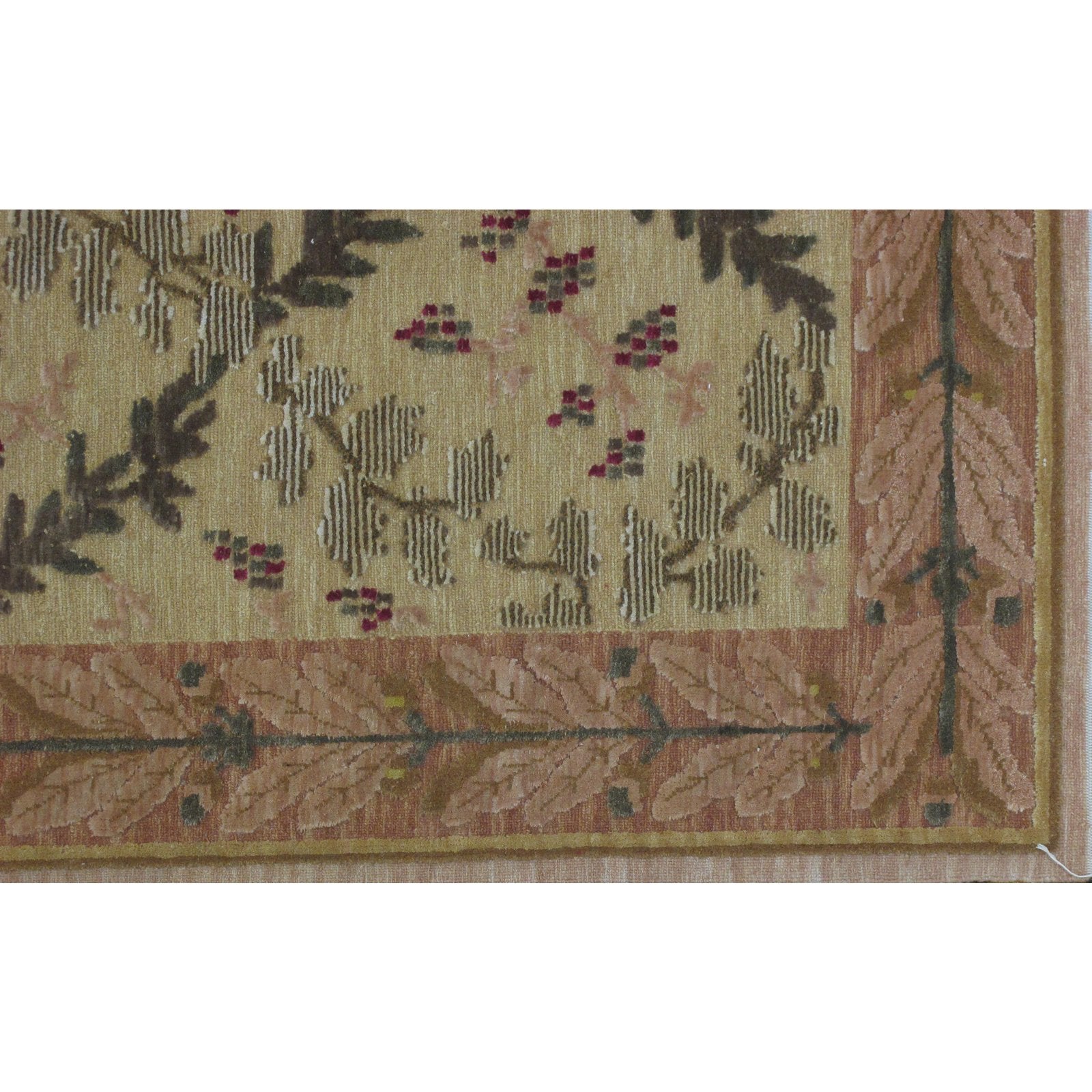 Soumak Design Hand Woven Wool Rug - 6' X 9'