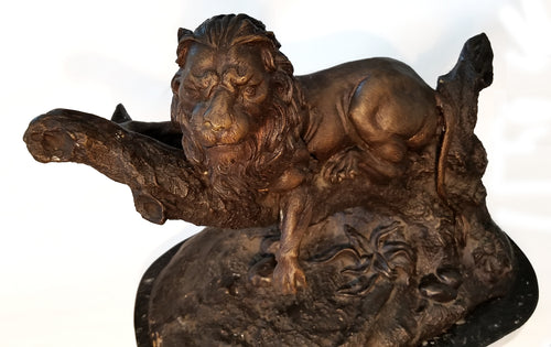 Lion Cast Metal