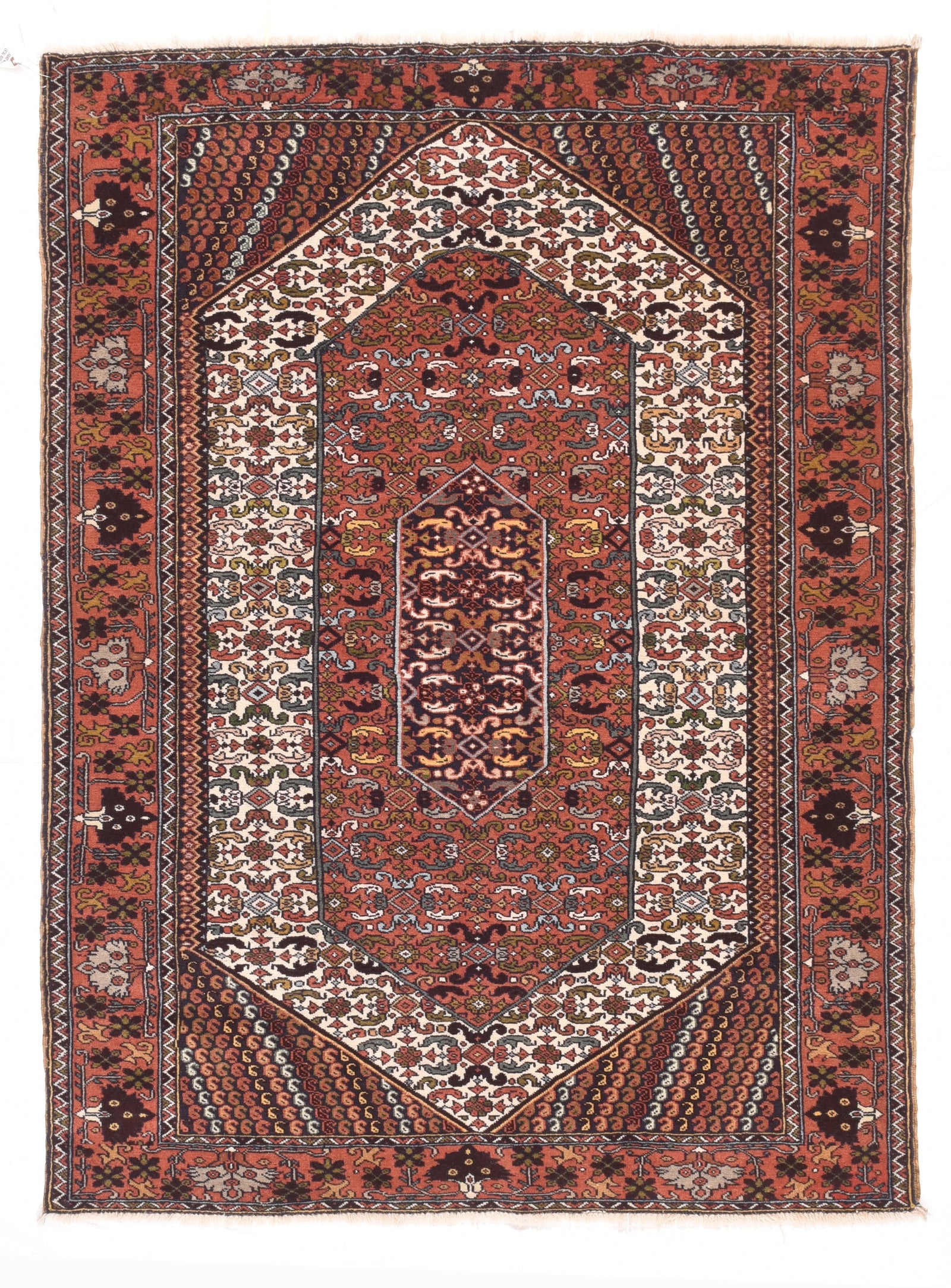 Excellent Red Ghashgaie Persian Area Rug