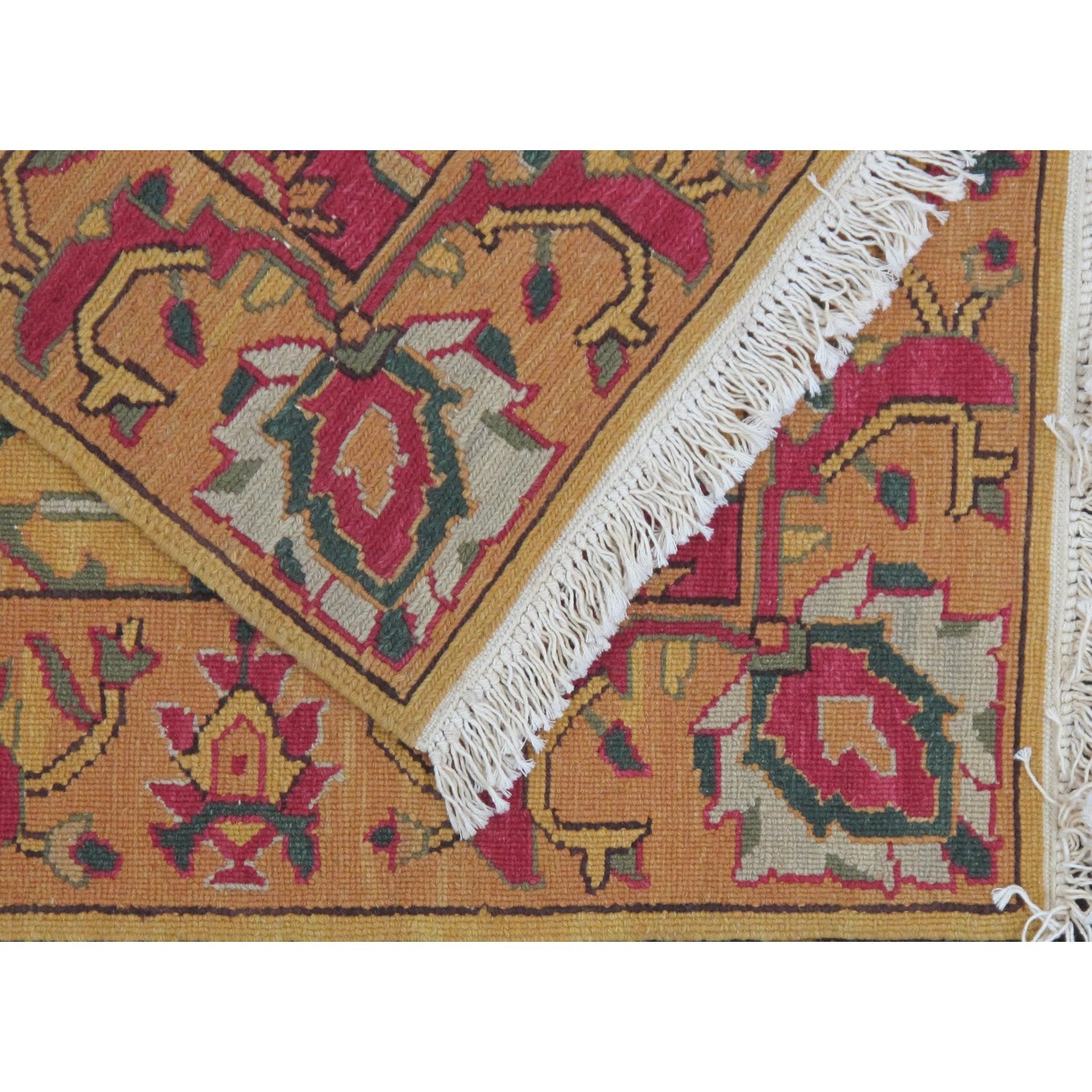 Soumak Design Hand Woven Wool Rug - 6' X 9'