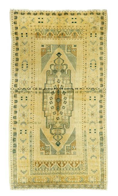 Fine Vintage Tukish Oushak Rug