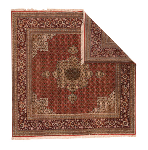 Excellent Tabriz Design Area Rug