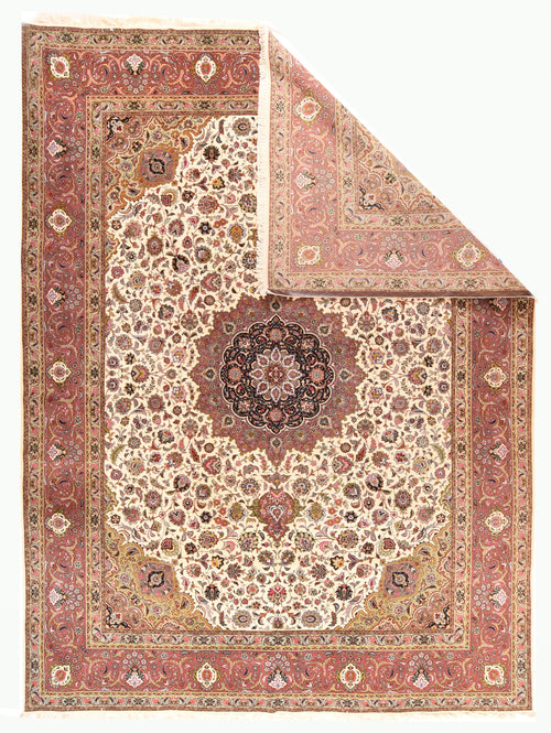 Excellent Tabriz Persian Area Rug